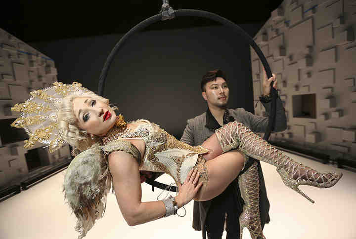 Opera Columbus production of "Orphée et Eurydice," features performers Siman Chung (portraying Orphée, right) and Marcy Richardson (portraying Amour).   (Jonathan Quilter / The Columbus Dispatch)